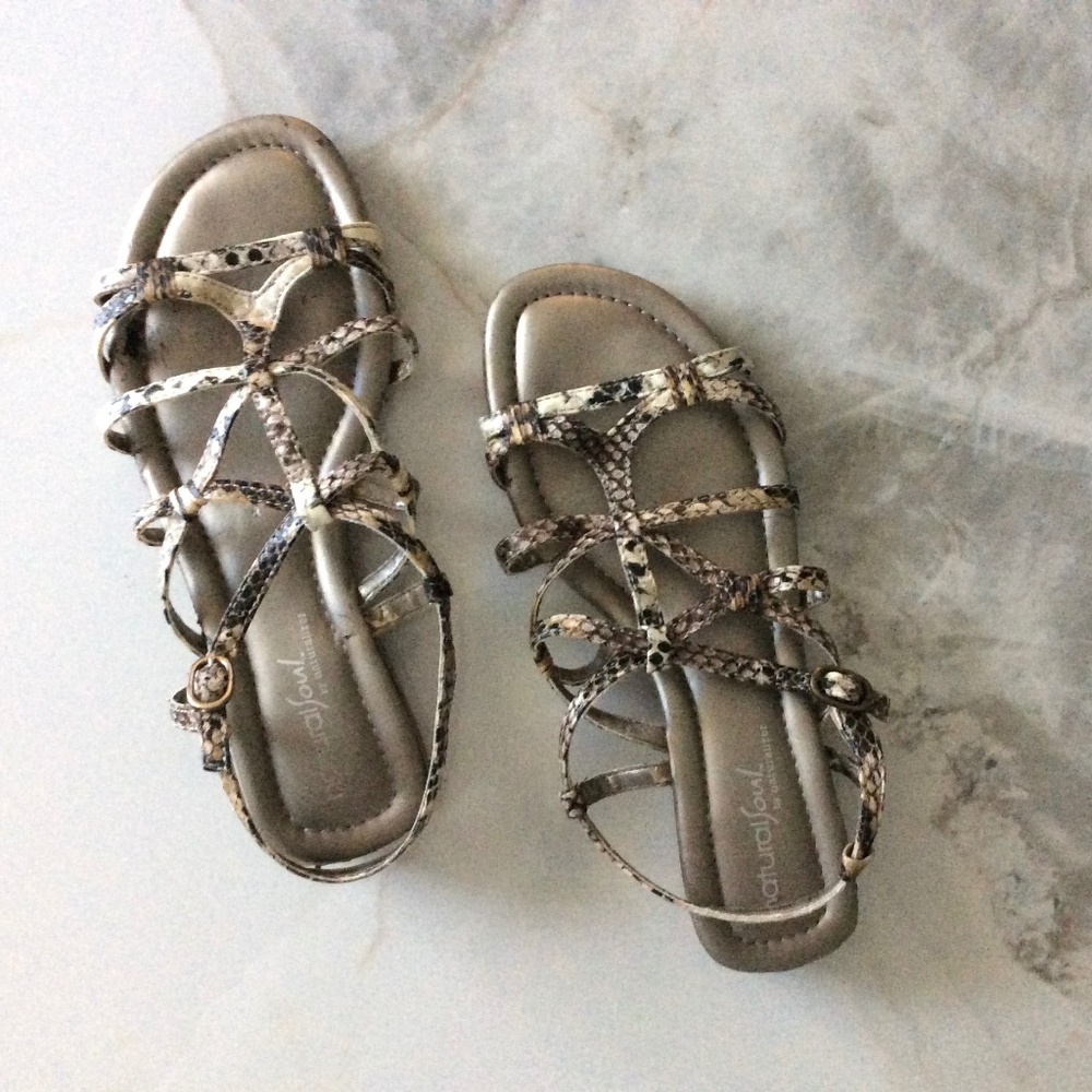 Natural Soul by Naturalizer Singback Flat Sandals *SNAKE-SKIN PRINT*